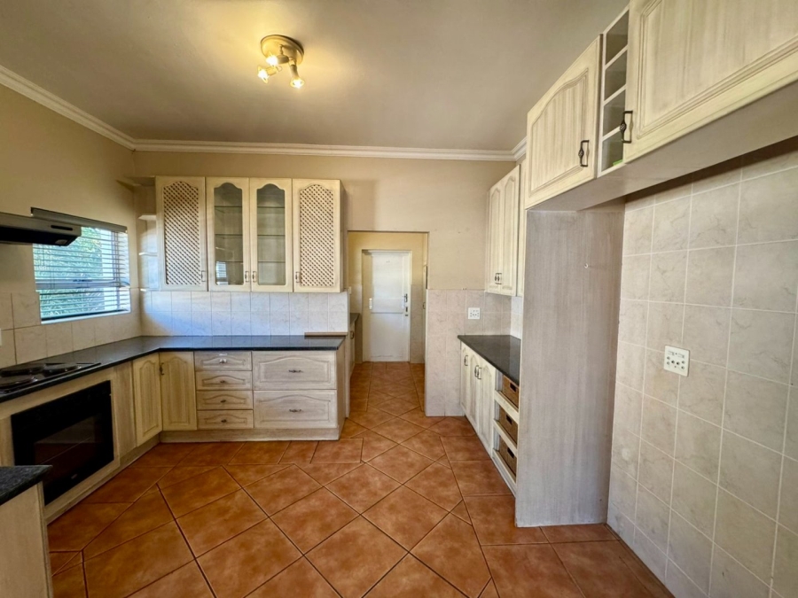4 Bedroom Property for Sale in Caribbean Beach Club North West